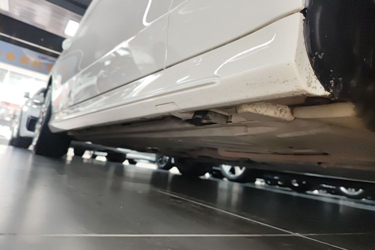 奔驰C级(进口) 2020款 改款 C 260 旅行轿车局部细节9001