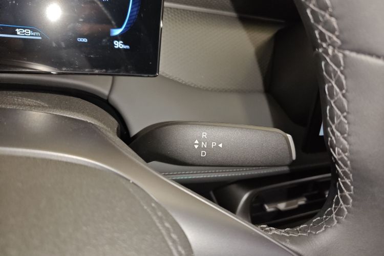 比亚迪 秦PLUS 2025款 DM-i 智驾版 128KM进取型中控内饰18