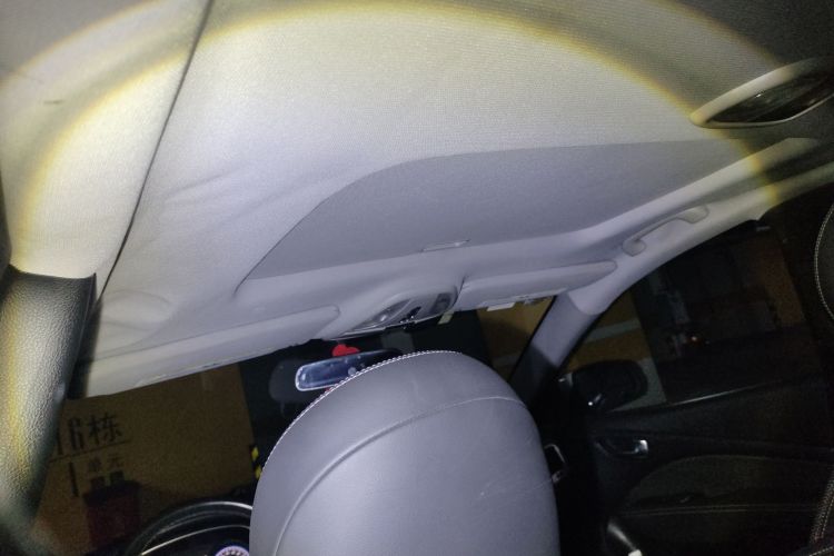 菲亚特 菲翔 2012款 1.4T 自动劲享版局部细节22