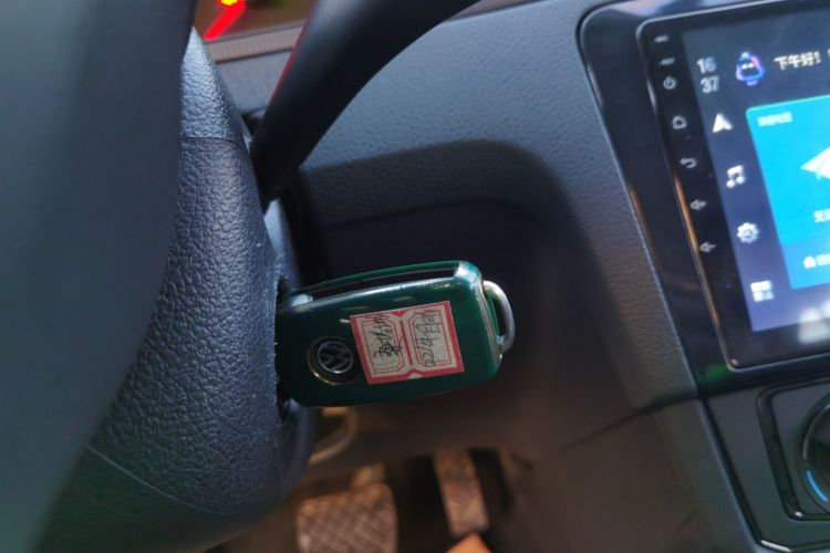 大众 桑塔纳 2021款 1.5L 自动风尚版中控内饰7001