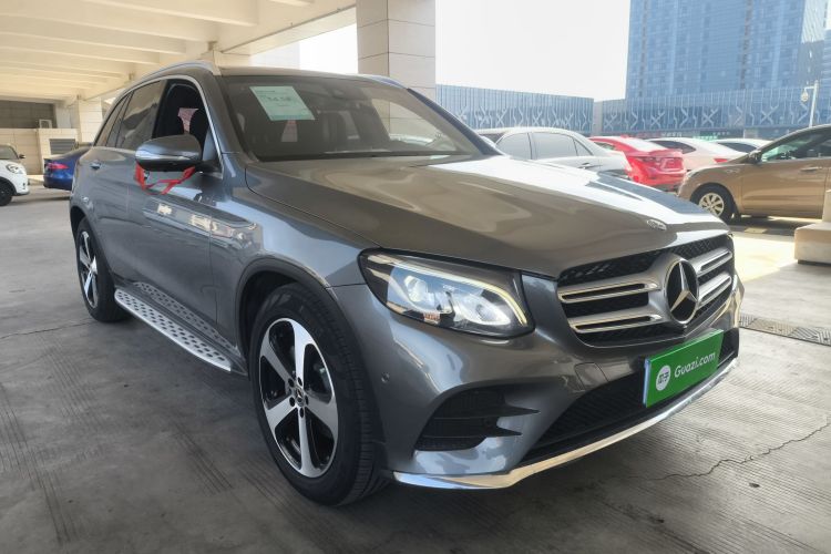 奔驰GLC 2018款 GLC 260 4MATIC 豪华型车身外观3
