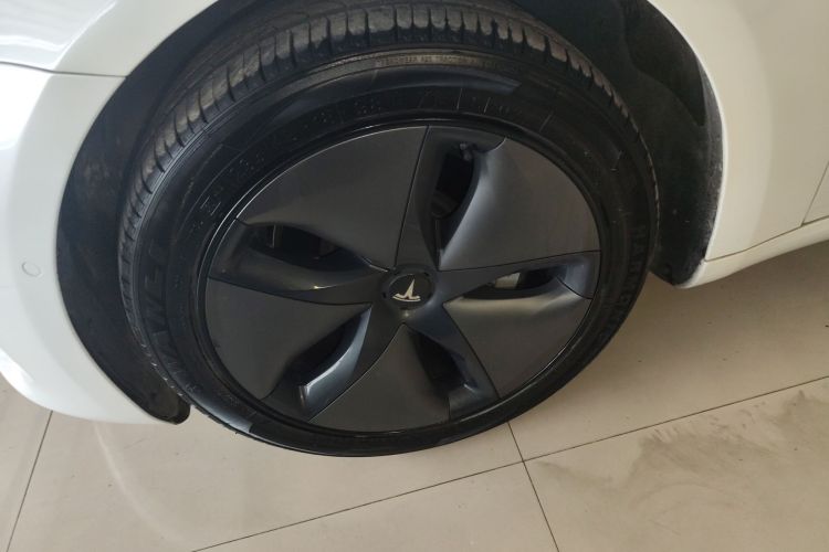 特斯拉 Model 3 2020款 改款 长续航后轮驱动版车身外观6002