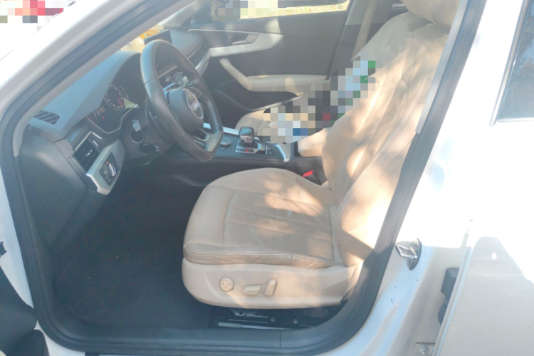 奥迪A4L 2018款 30周年年型 45 TFSI quattro 个性运动版局部细节19