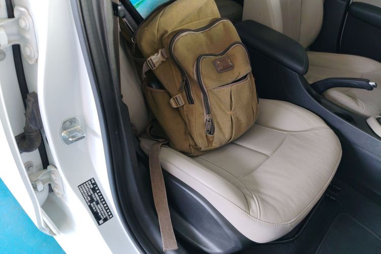 别克 英朗 2019款 15T 双离合互联精英型 国VI局部细节41