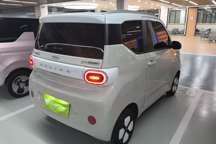 五菱汽车 宏光MINIEV 2024款 第三代 215km 进阶版车身外观6005