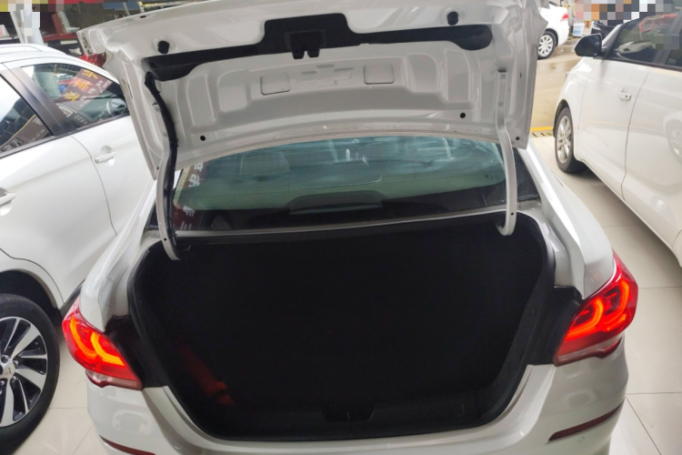 雪佛兰 科沃兹 2019款 320 自动欣悦版中控内饰23