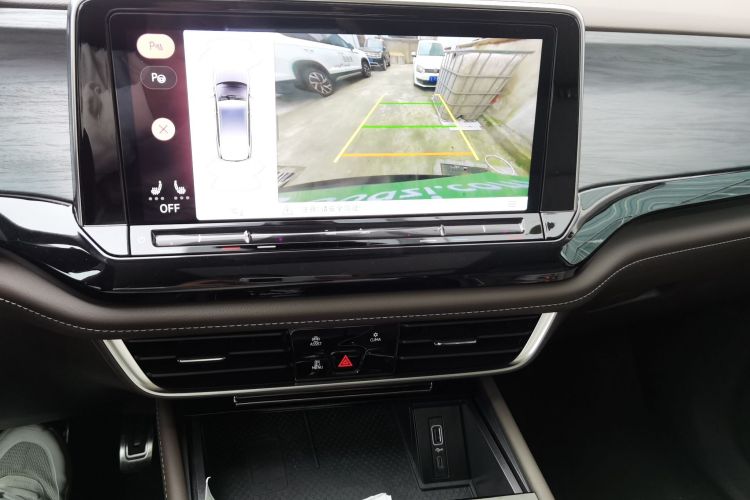 大众 威然 2024款 380TSI 尊贵版局部细节16