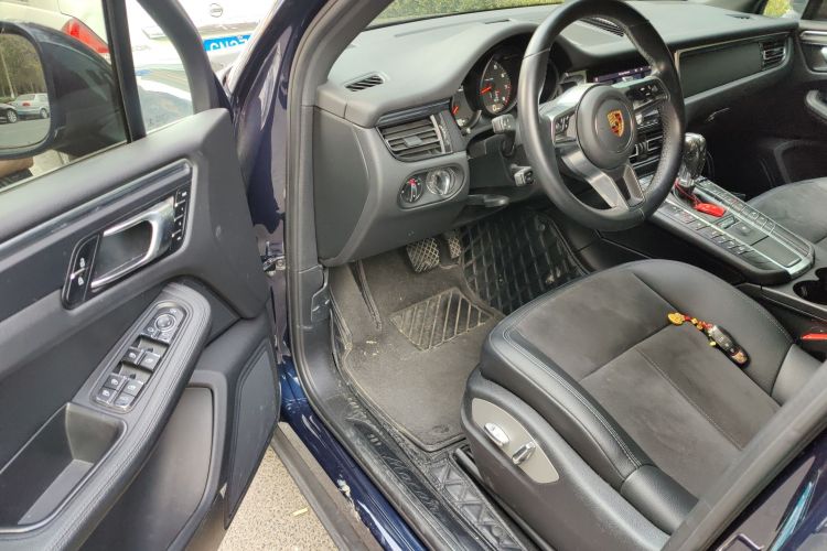保时捷 2020款 Macan 2.0T中控内饰20