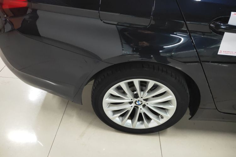 宝马5系 2022款 改款 525Li 豪华套装车身外观6008