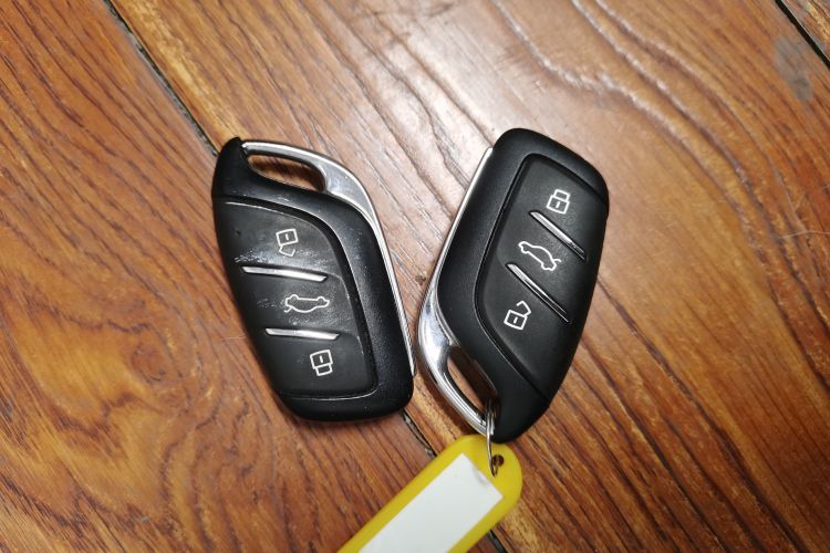 荣威RX5 2023款 1.5T 舒享版中控内饰11