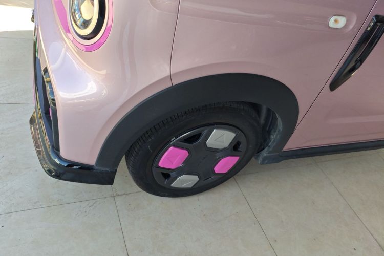 吉利银河 2025款 210km 熊猫卡丁车身外观6007