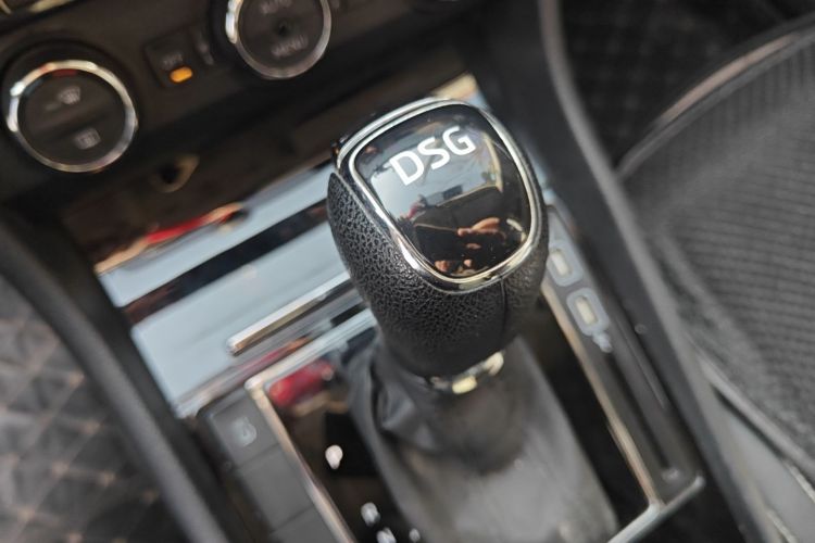 斯柯达 速派 2018款 TSI280 DSG舒适版 国V中控内饰18