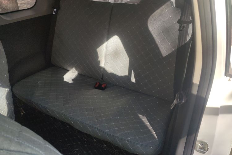 长安启源 长安Lumin 2022款 210km 香甜款中控内饰21