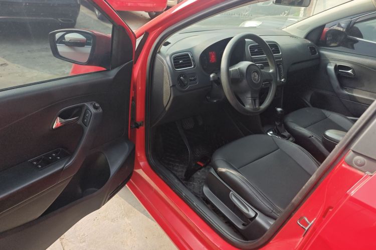 大众 Polo 2013款 1.4L 自动舒适版中控内饰20