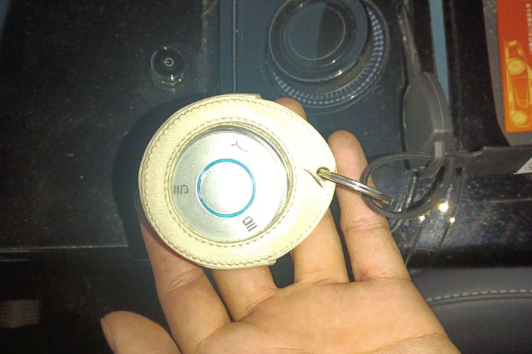 哪吒汽车 哪吒U 2021款 Pro 400 行业定制版中控内饰7001