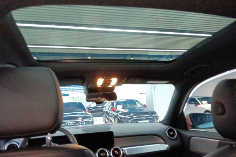 奔驰GLB 2024款 GLB 200 动感型局部细节22