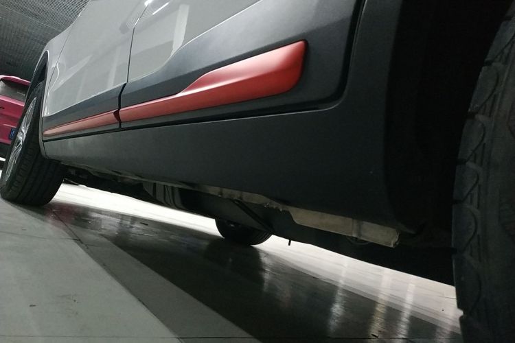 吉利汽车 博越 2021款 1.8TD DCT两驱亚运舒适版机舱底盘30