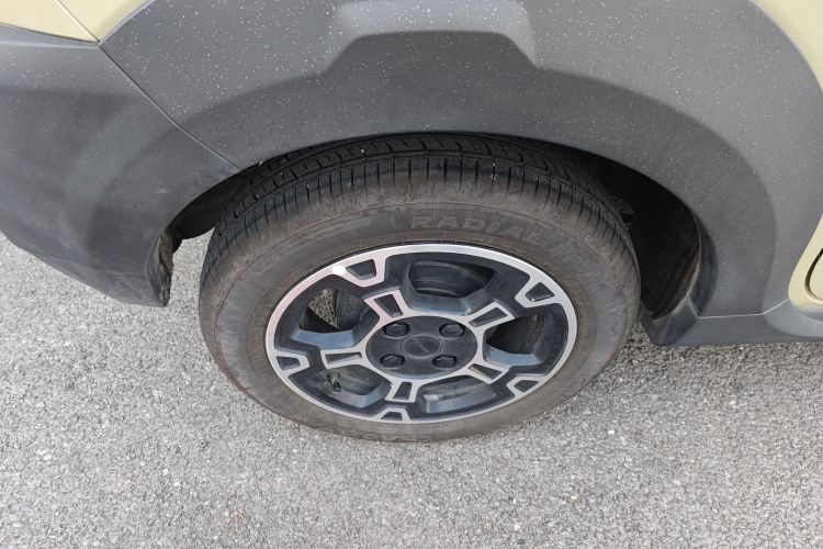 吉利银河 2024款 200km 熊猫骑士车身外观6008