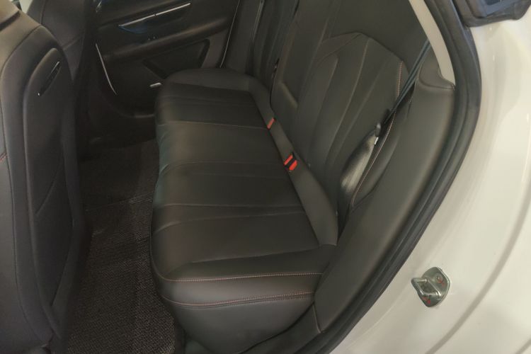 小鹏P7 2022款 625E中控内饰21