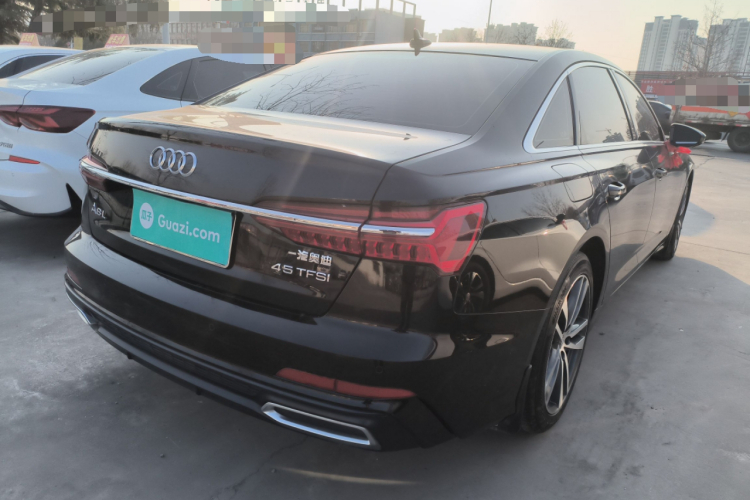 奥迪A6L 2021款 40 TFSI 豪华动感型车身外观6005