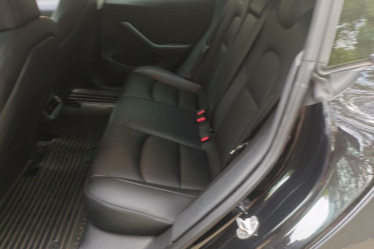 特斯拉 Model 3 2021款 标准续航后驱升级版中控内饰21