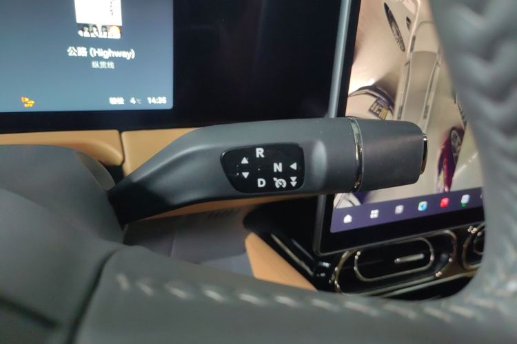 零跑汽车 零跑C01 2024款 纯电 525尊享版中控内饰18