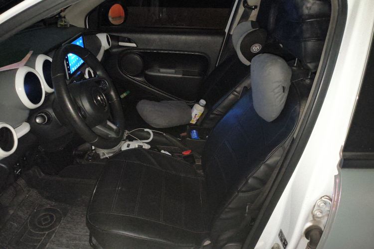 欧拉黑猫 2021款 301km 基础型局部细节19