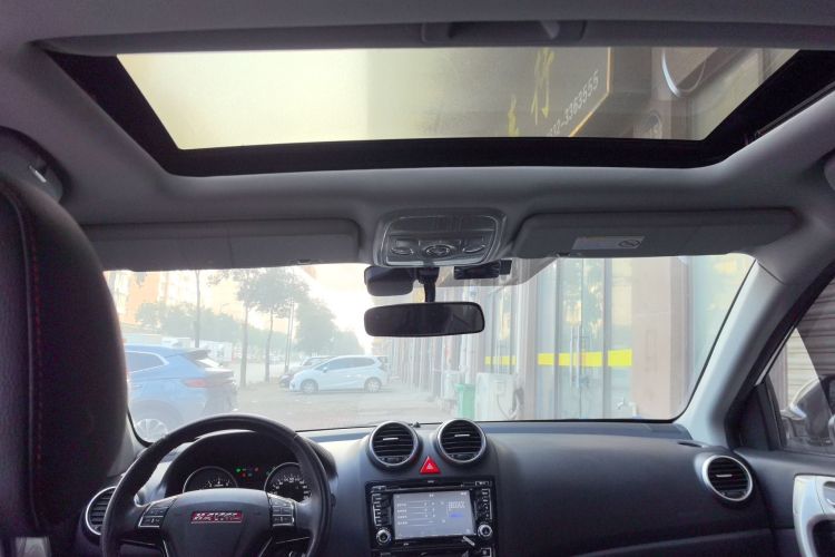 哈弗H6 2015款 升级版 1.5T 手动两驱精英型中控内饰22