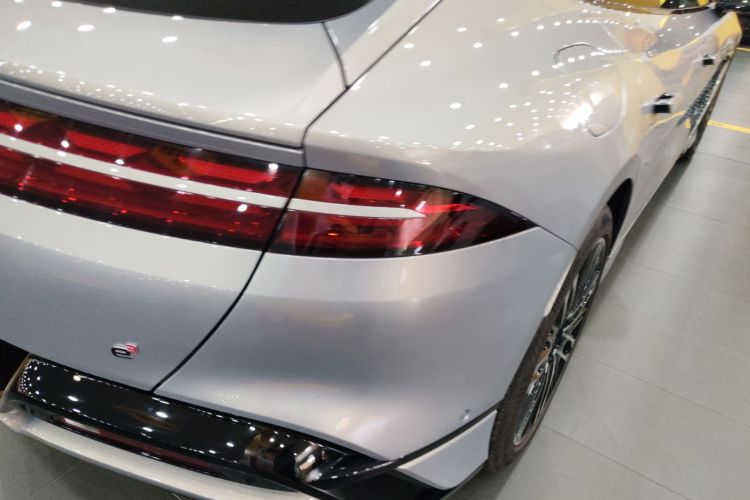 腾势Z9GT 2024款 1100四驱Ultra版车身外观9