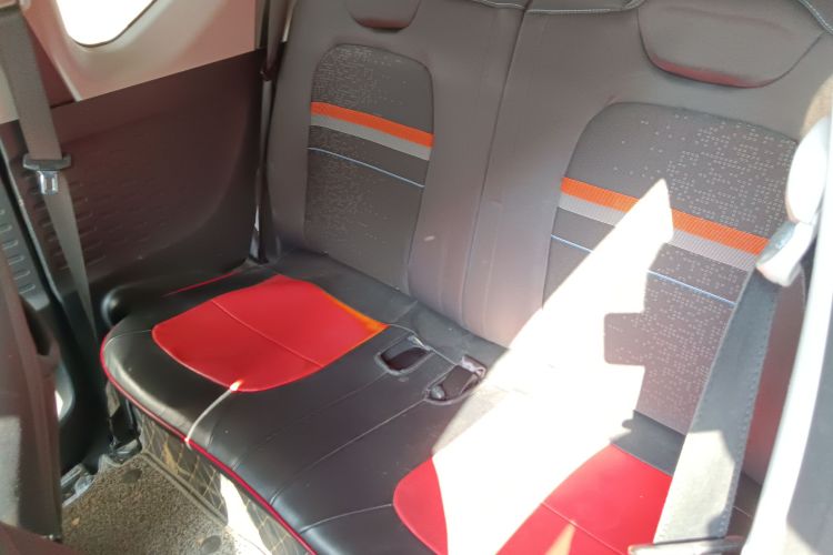 五菱汽车 宏光MINIEV 2020款 自在款 磷酸铁锂中控内饰21