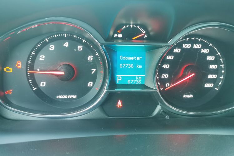 雪佛兰 科帕奇 2015款 2.4L 两驱城市版 7座中控内饰15