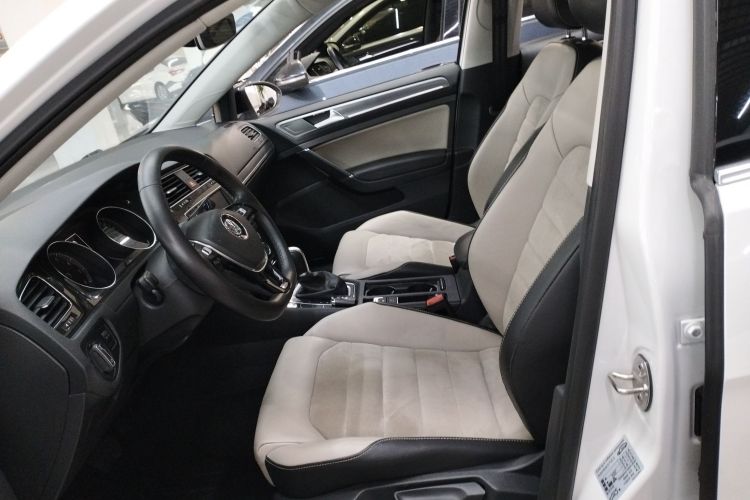 大众 高尔夫 2017款 230TSI 自动豪华百万辆纪念版中控内饰19