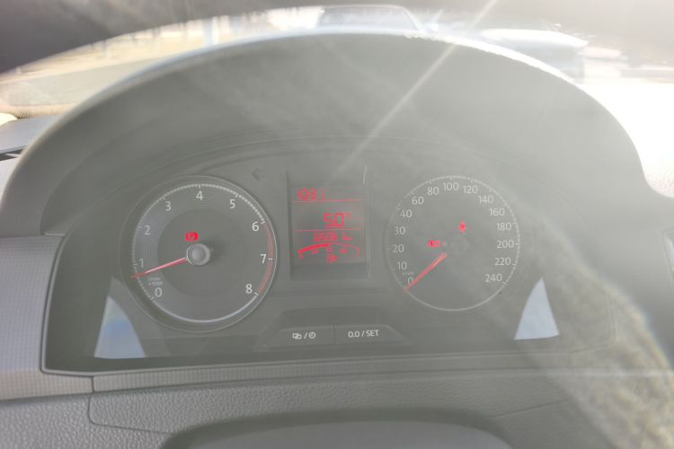 大众 桑塔纳 2016款 1.6L 手动风尚版中控内饰14