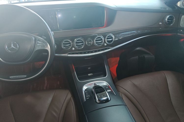 奔驰S级 2014款 S 320 L 商务型中控内饰16