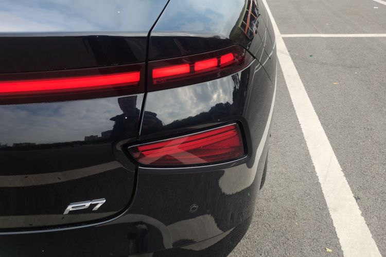 小鹏P7 2022款 480E车身外观6006