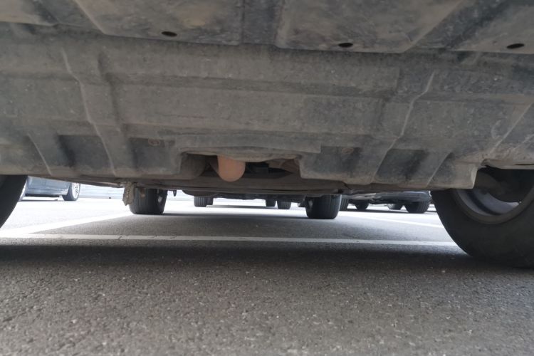 丰田 汉兰达 2012款 2.7L 两驱5座精英版局部细节9008