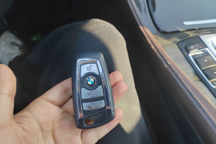 宝马5系 2014款 525Li 领先型中控内饰11