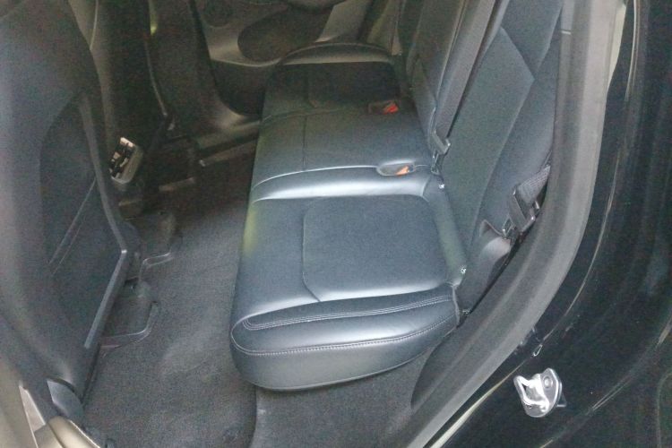 特斯拉 Model Y 2022款 改款 后轮驱动版中控内饰7004