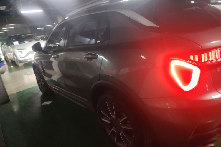 领克01 2021款 2.0TD 两驱型Pro车身外观6003