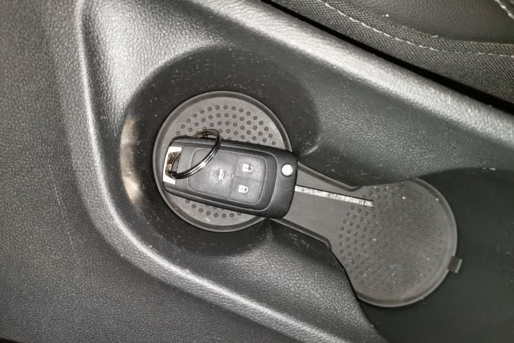 别克 英朗 2016款 15N 自动豪华型中控内饰7001