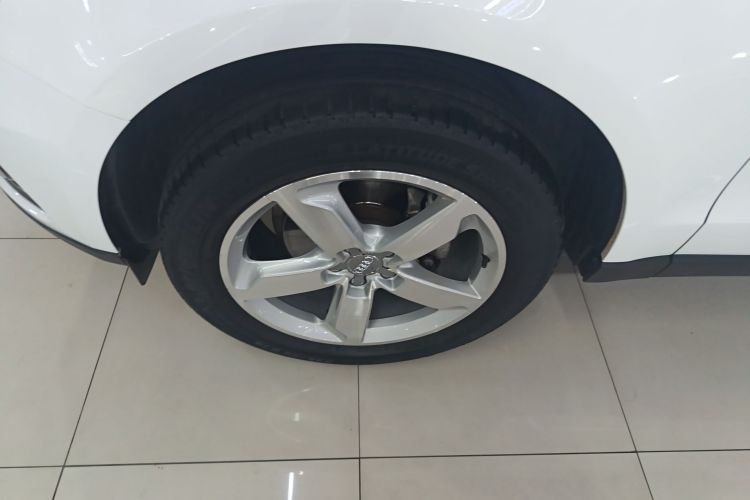 奥迪Q5 2016款 40 TFSI 技术型车身外观6007