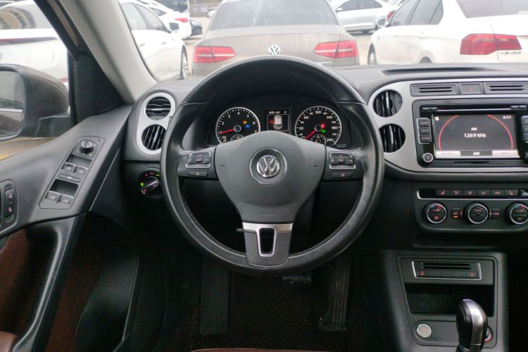 大众 途观 2015款 1.8TSI 自动四驱豪华型中控内饰13