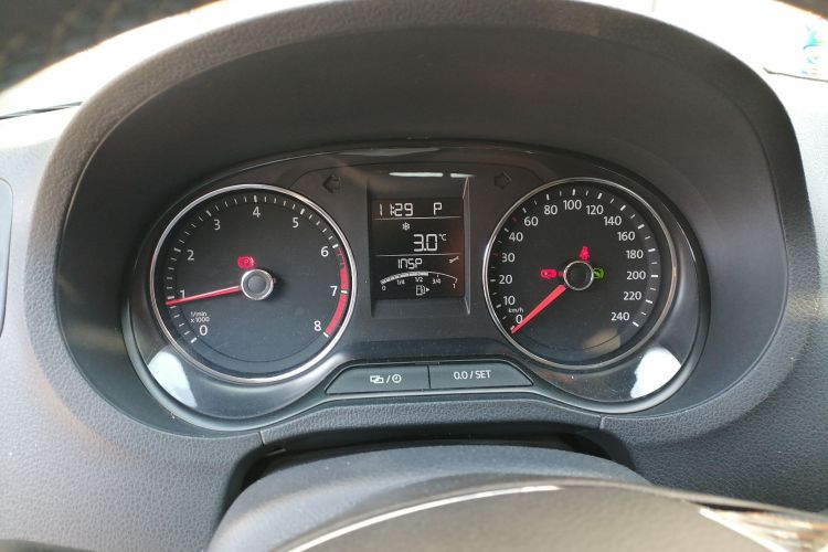 大众 Polo 2016款 1.6L 自动舒适型中控内饰14