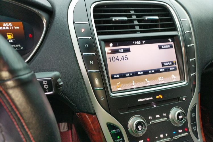 林肯 航海家(进口) 2019款 2.0T 四驱尊雅版 国VI中控内饰18