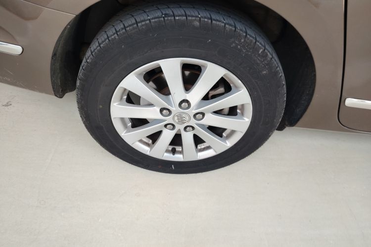 别克GL8 2017款 25S 豪华型 国V车身外观6008