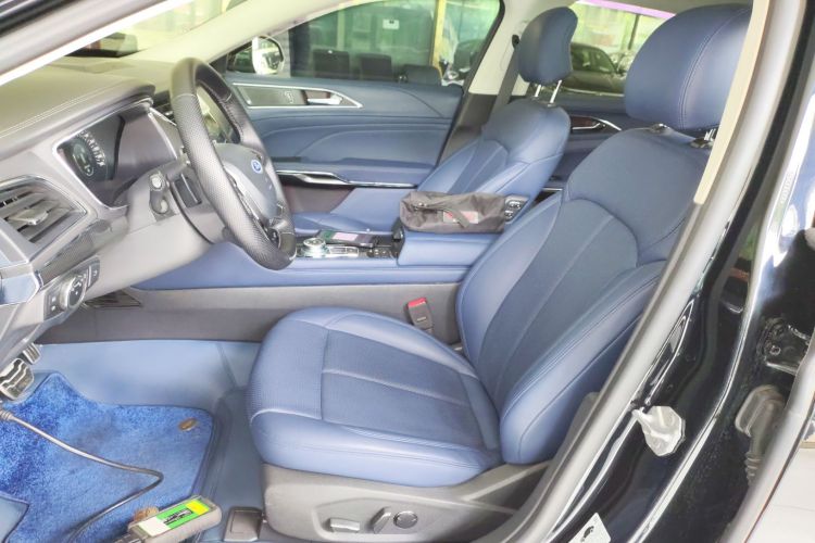 福特 金牛座 2019款 EcoBoost 245 尊享版中控内饰19