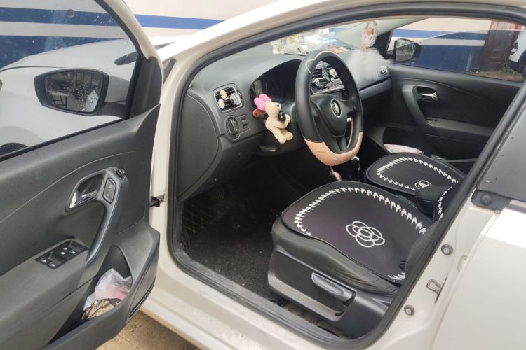 大众 Polo 2014款 1.6L 自动舒适版中控内饰20