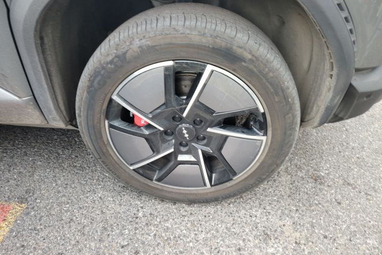 方程豹 钛3 2025款 501KM 四驱智驾Ultra版车身外观6002