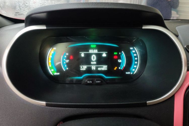 奇瑞 小蚂蚁 2021款 15万蚁粉款 女王版 磷酸铁锂局部细节14