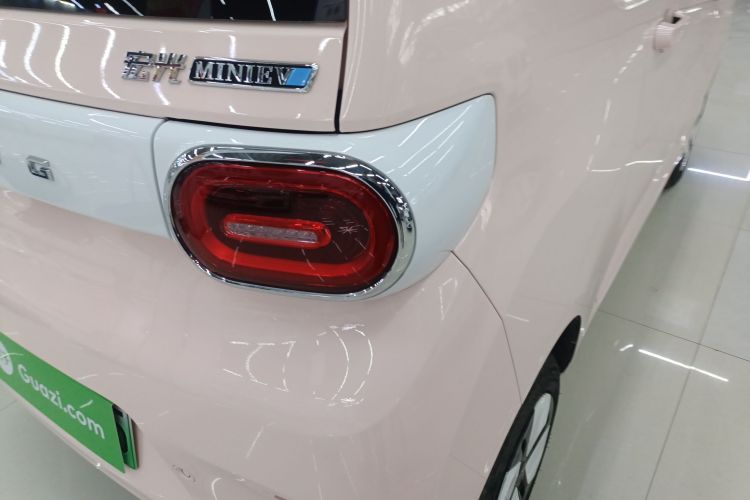 五菱汽车 宏光MINIEV 2024款 第三代 215km 进阶版车身外观9